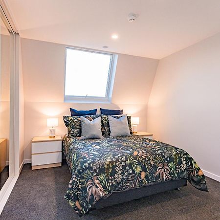 Johnston Apartments - Award-Winning Building, Your Unforgettable Stay ワンガヌイ エクステリア 写真