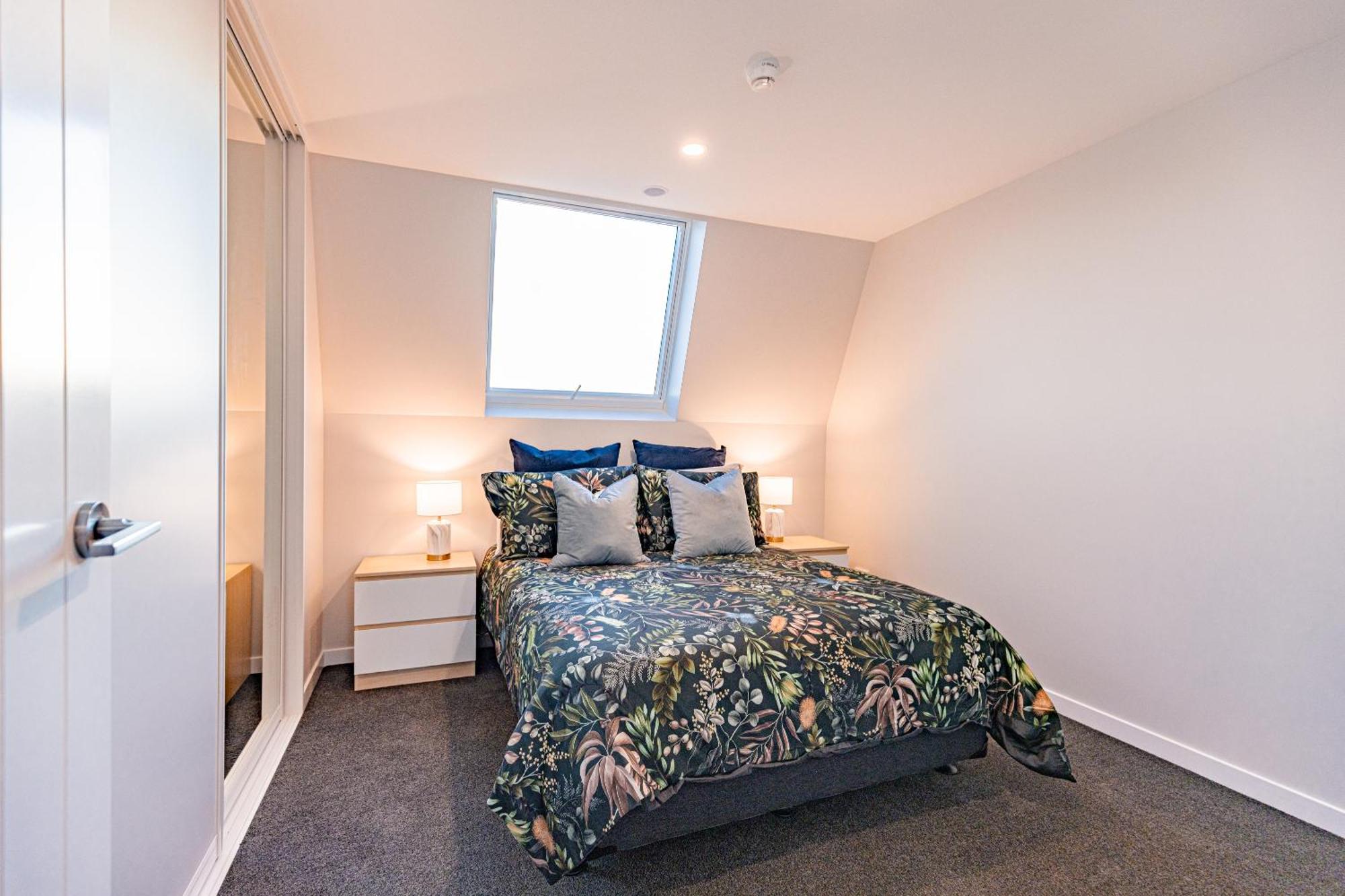 Johnston Apartments - Award-Winning Building, Your Unforgettable Stay ワンガヌイ エクステリア 写真