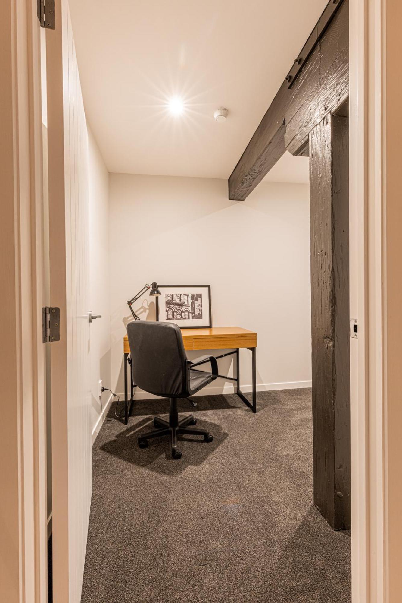 Johnston Apartments - Award-Winning Building, Your Unforgettable Stay ワンガヌイ エクステリア 写真
