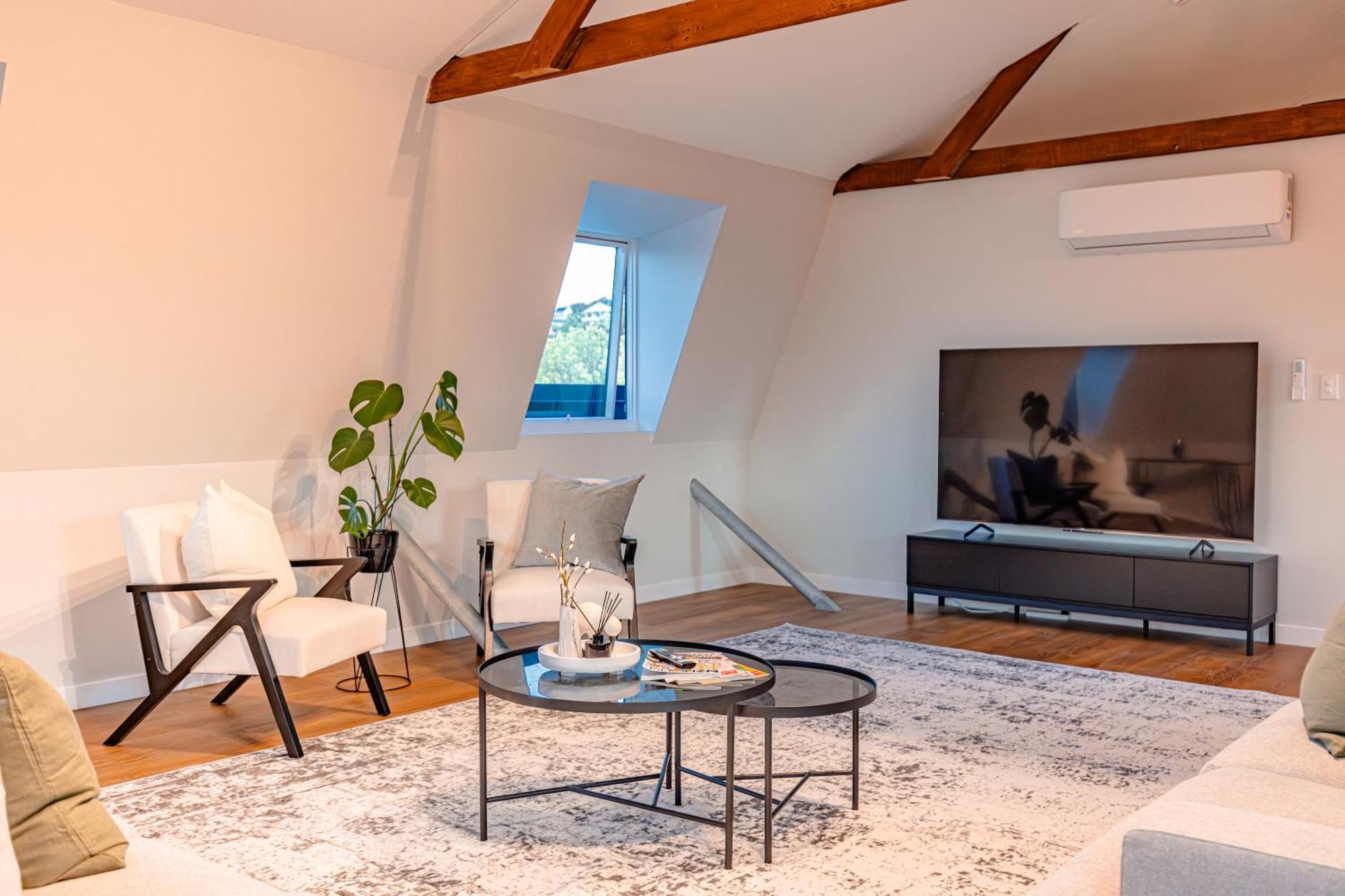 Johnston Apartments - Award-Winning Building, Your Unforgettable Stay ワンガヌイ エクステリア 写真