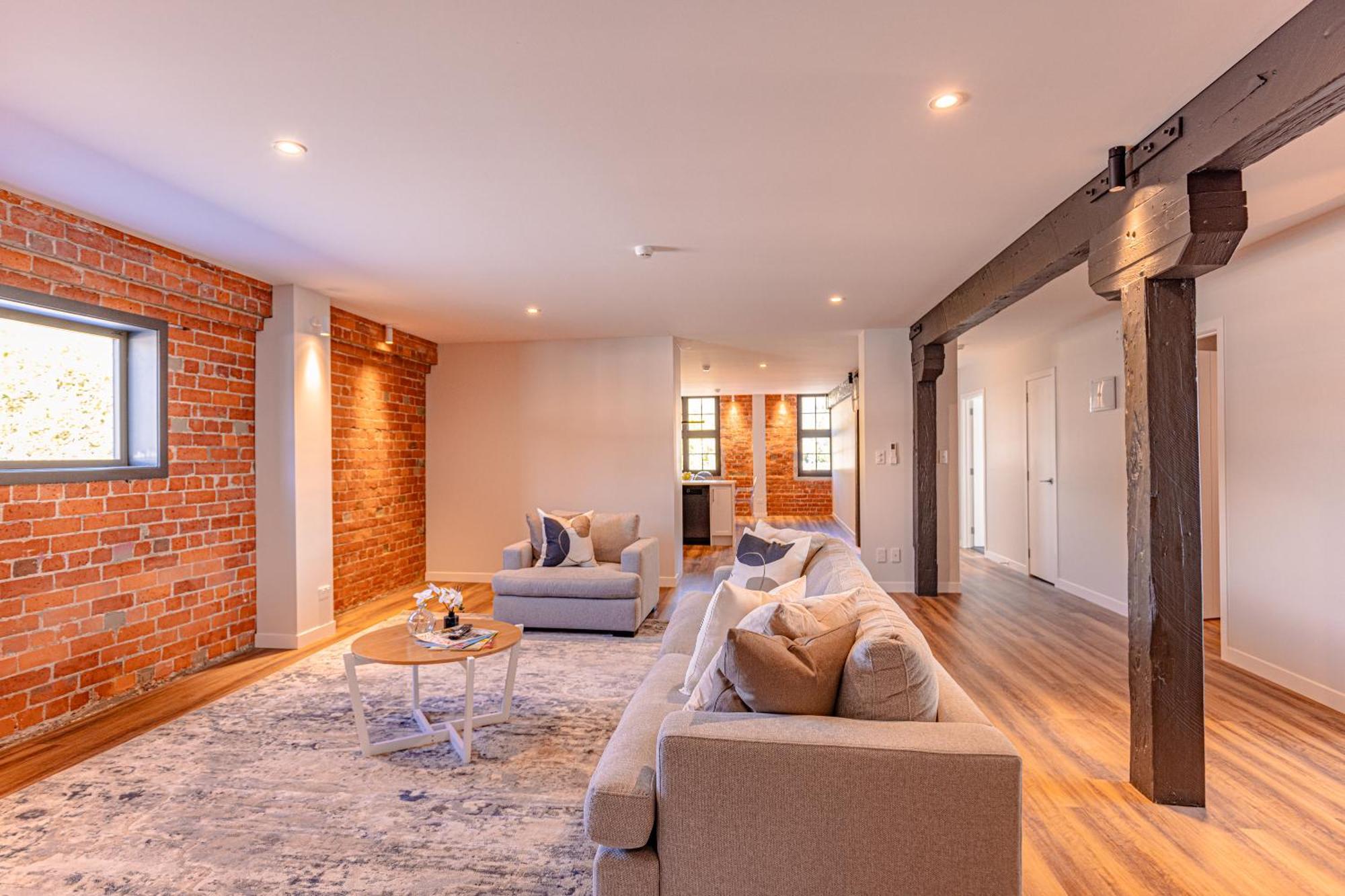 Johnston Apartments - Award-Winning Building, Your Unforgettable Stay ワンガヌイ エクステリア 写真