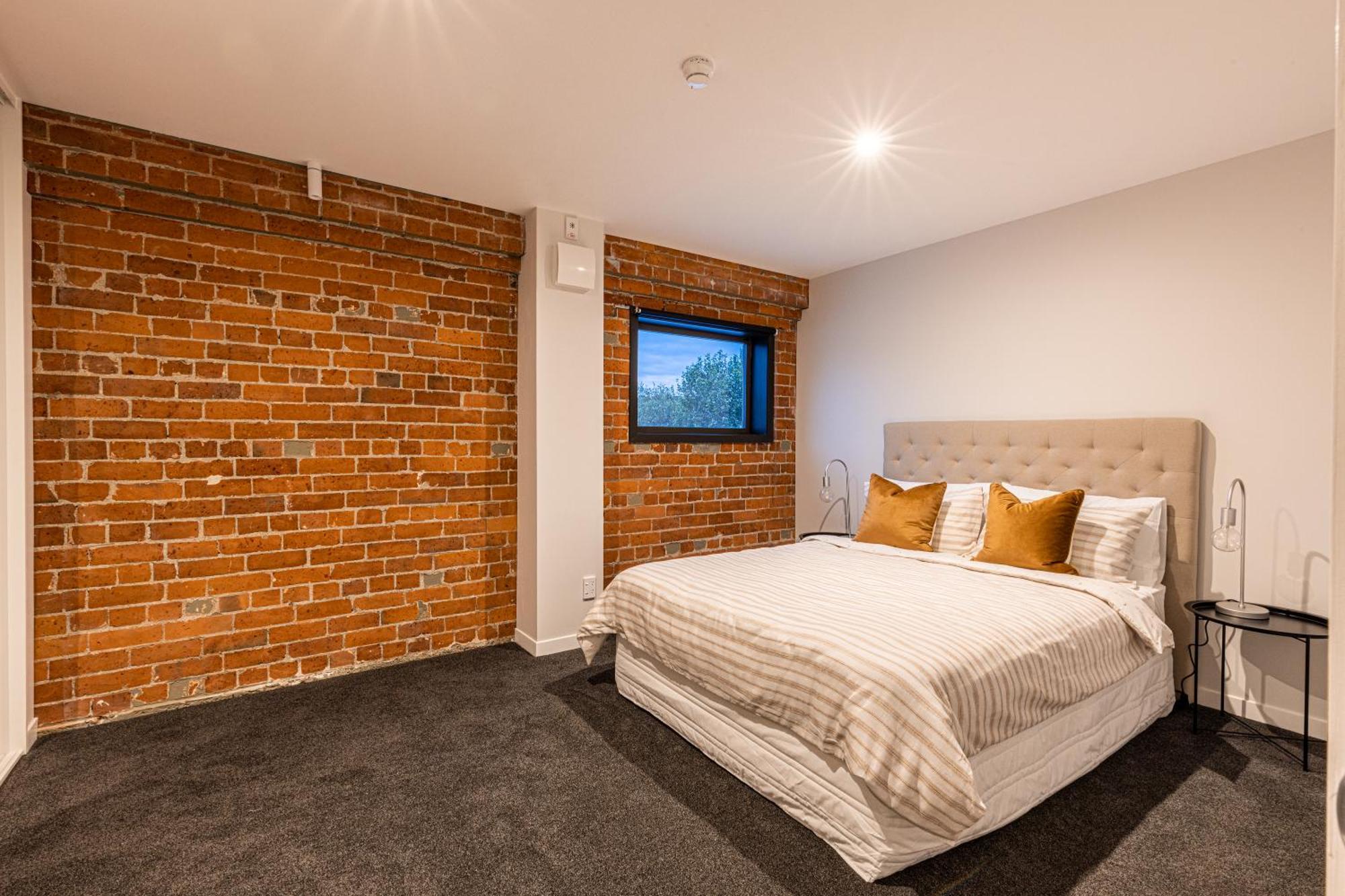 Johnston Apartments - Award-Winning Building, Your Unforgettable Stay ワンガヌイ エクステリア 写真