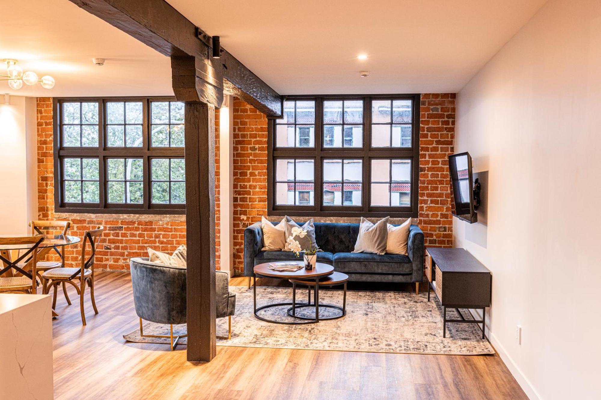 Johnston Apartments - Award-Winning Building, Your Unforgettable Stay ワンガヌイ エクステリア 写真