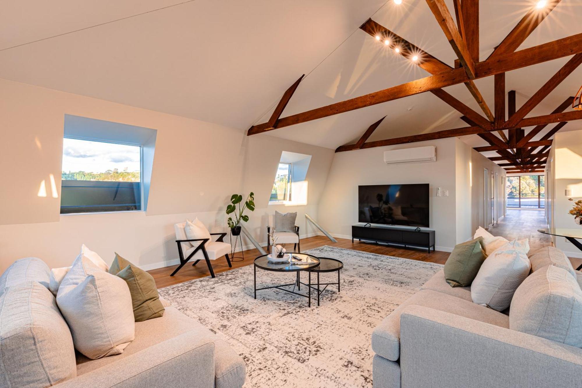 Johnston Apartments - Award-Winning Building, Your Unforgettable Stay ワンガヌイ エクステリア 写真